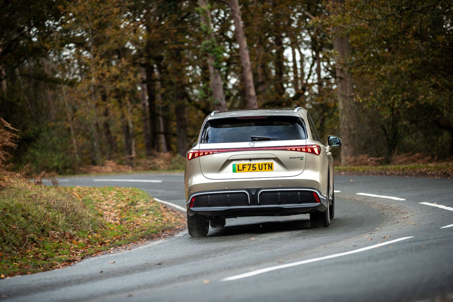 MG Motor UK MGS6 Lease Deals