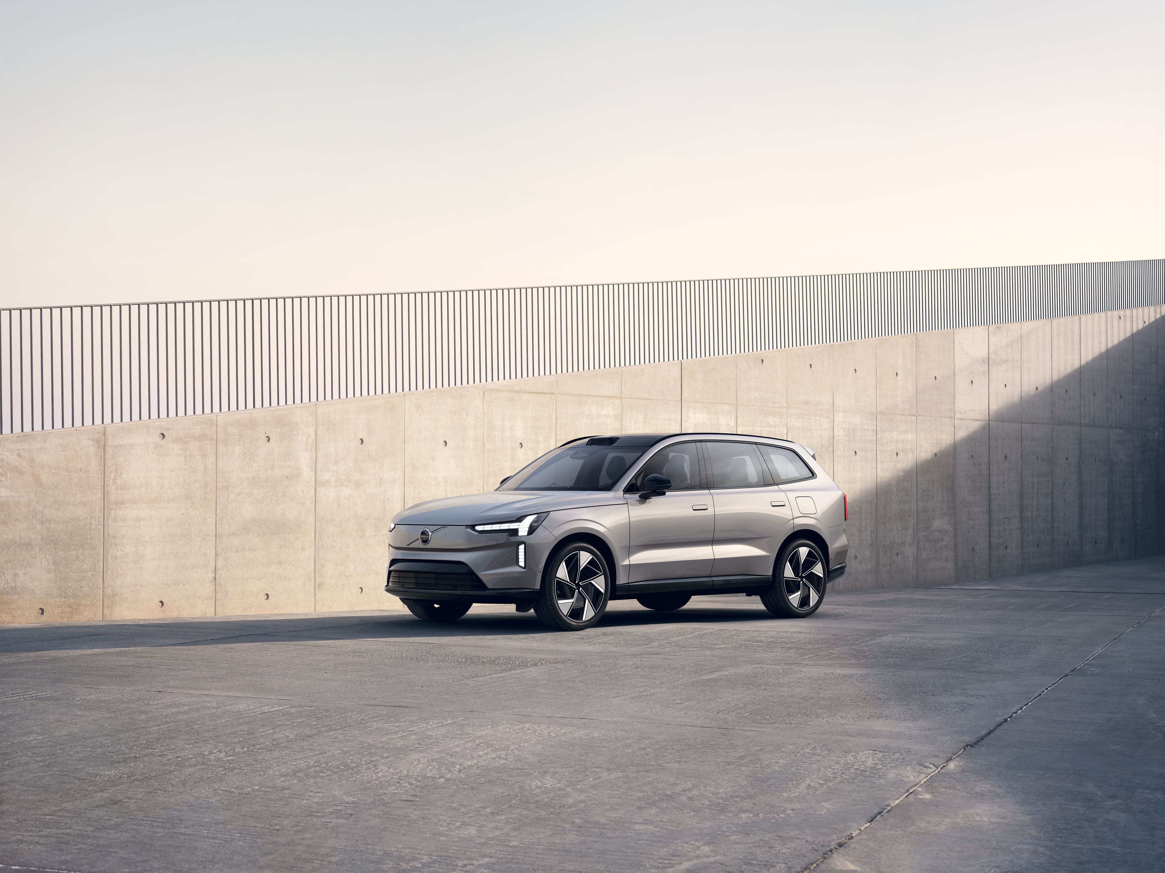 Volvo EX90 Lease Deals