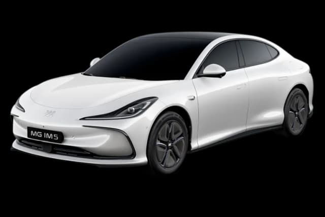 MG Motor UK IM5